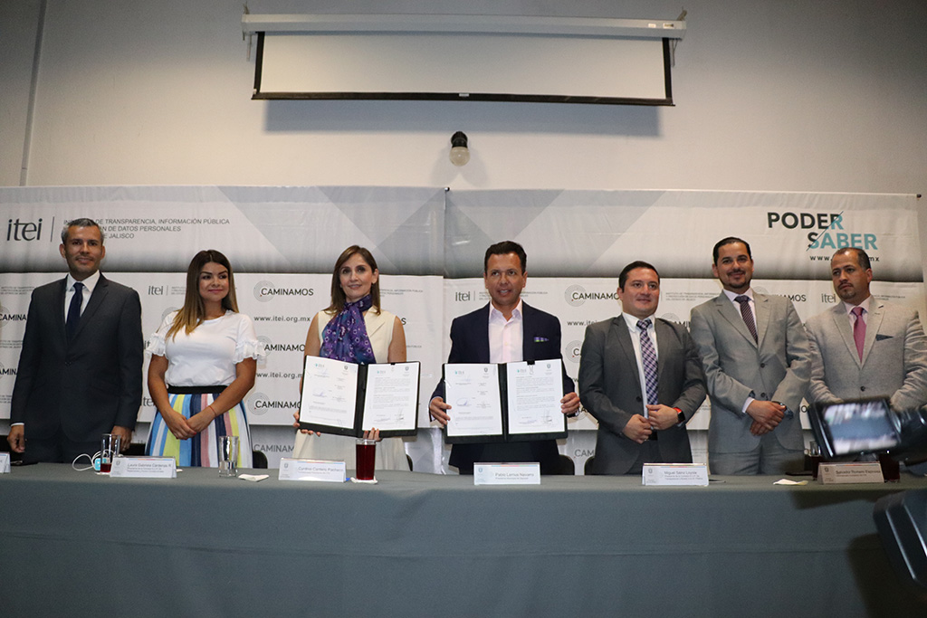 Lanza Cynthia Cantero reto en Convenio de Colaboración con Zapopan de ser modelo de Gobierno Abierto, Lemus lo acepta